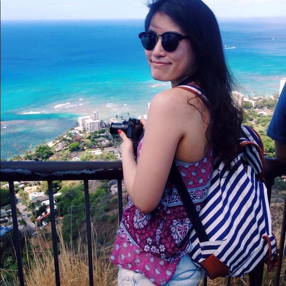 Super cute and flowy top purchased from Nordstrom - Picture 2 of 2